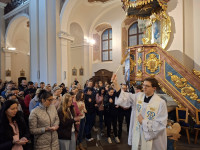  Poświęcenie różańców w wspomnienie NMP Różańcowej 