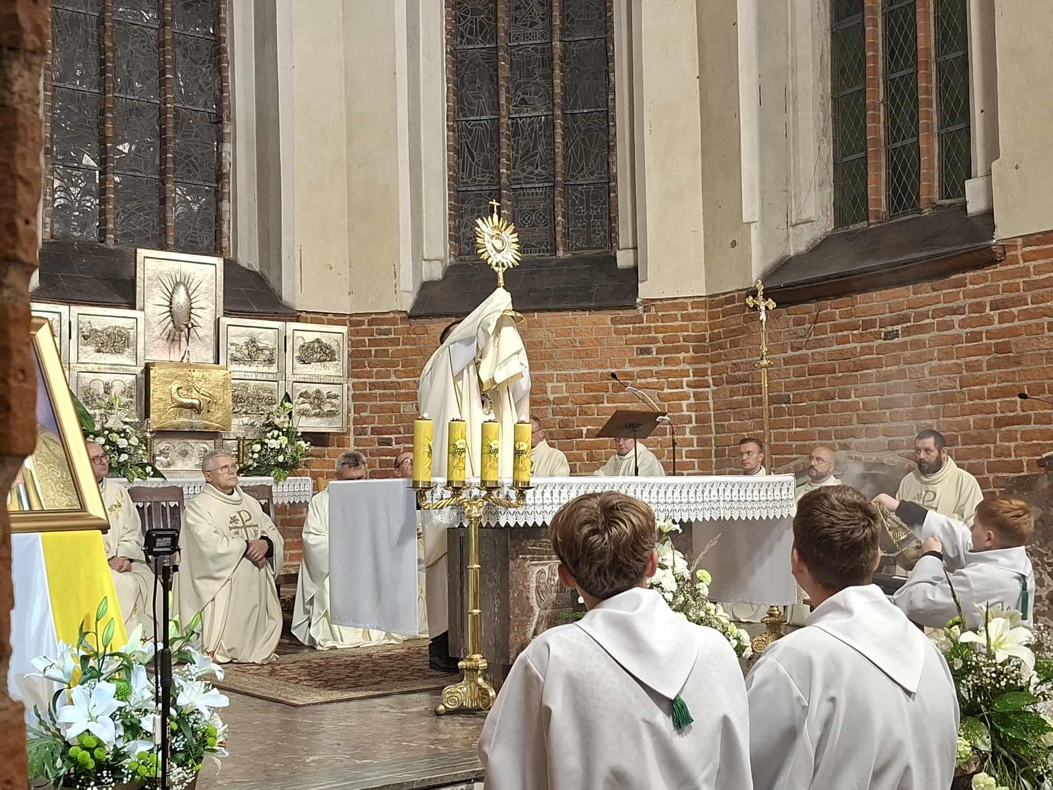  JUBILEUSZOWA PIELGRZYMKA DEKANATU 