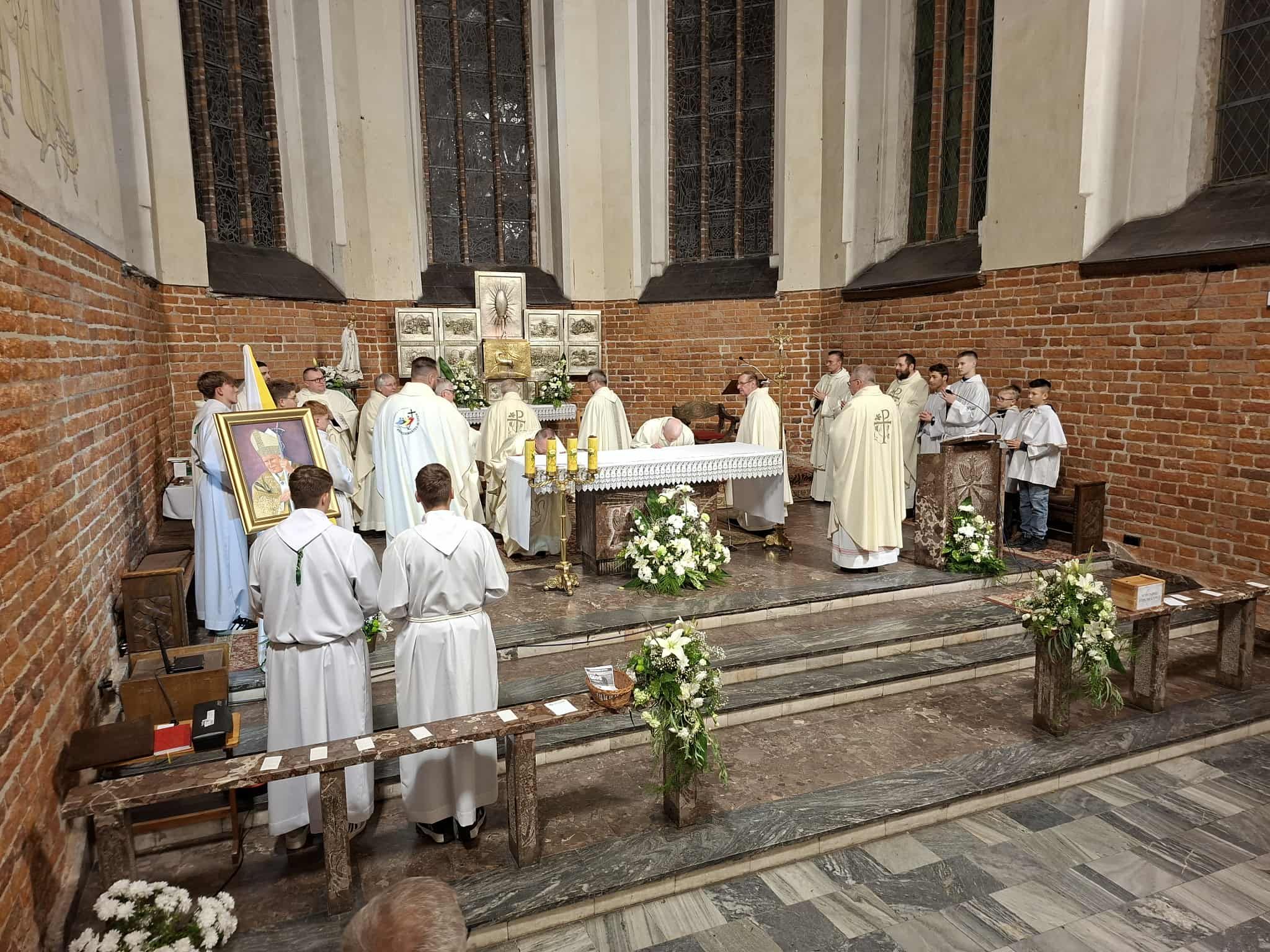  JUBILEUSZOWA PIELGRZYMKA DEKANATU 