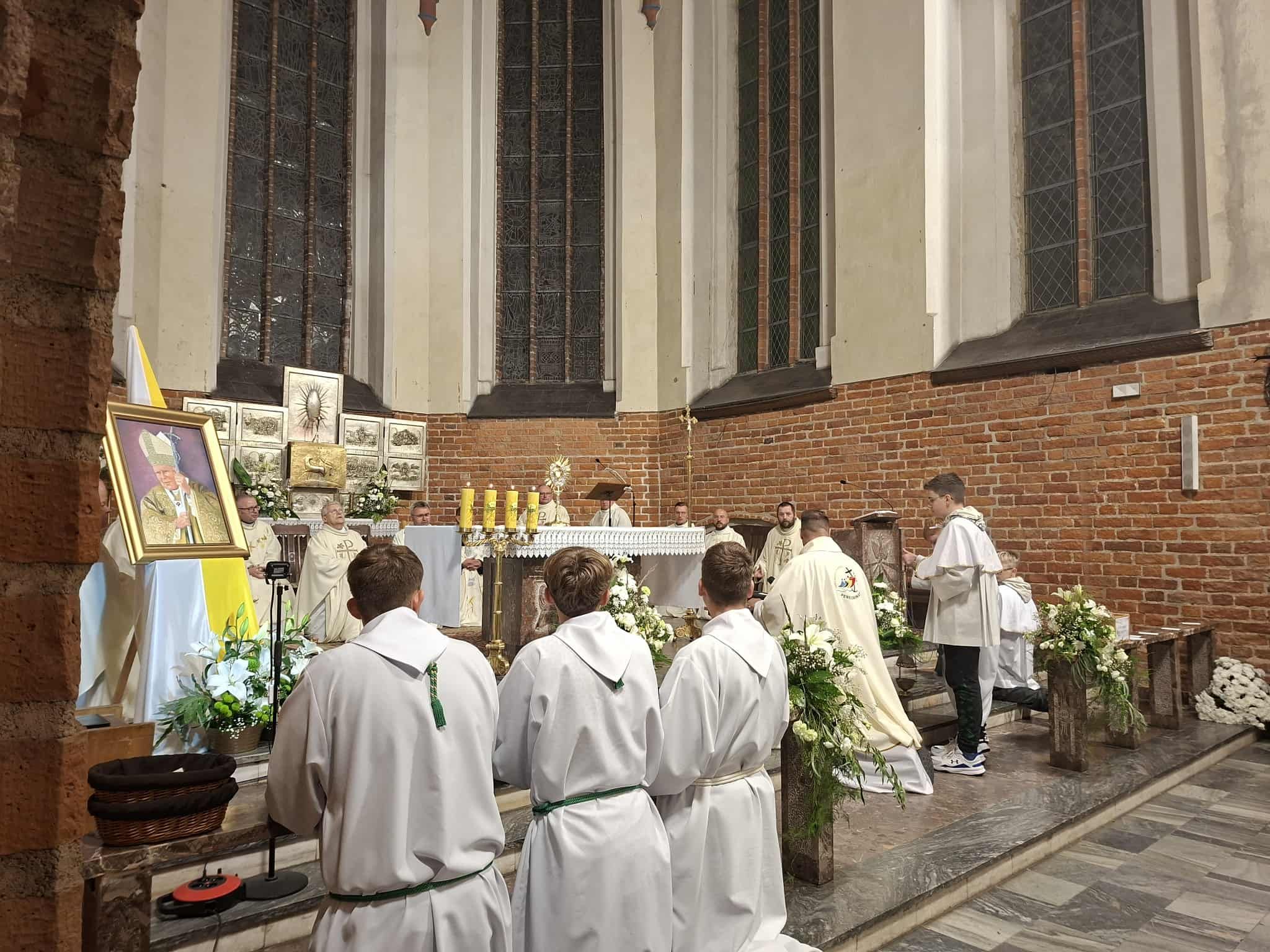  JUBILEUSZOWA PIELGRZYMKA DEKANATU 