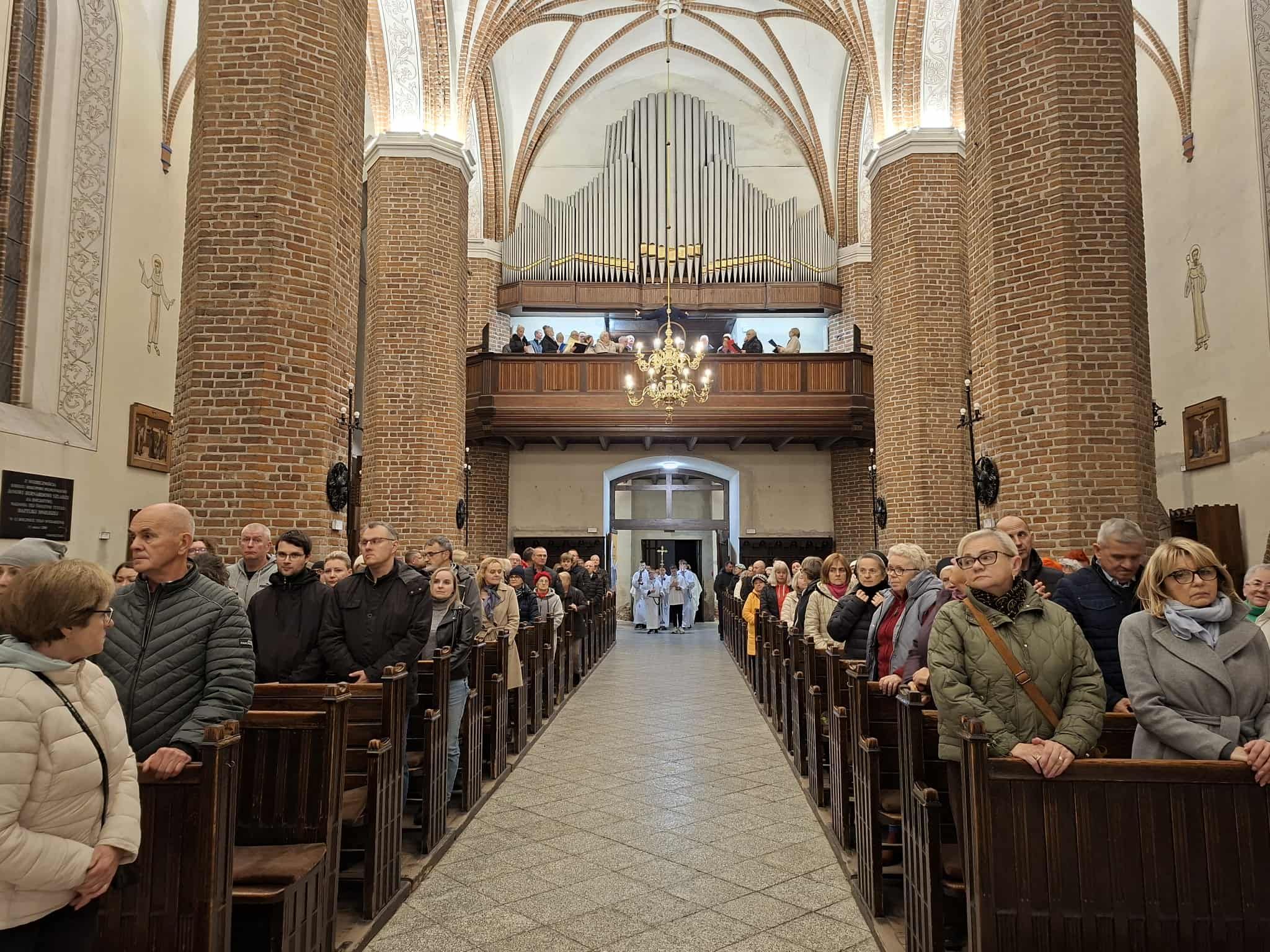  JUBILEUSZOWA PIELGRZYMKA DEKANATU 