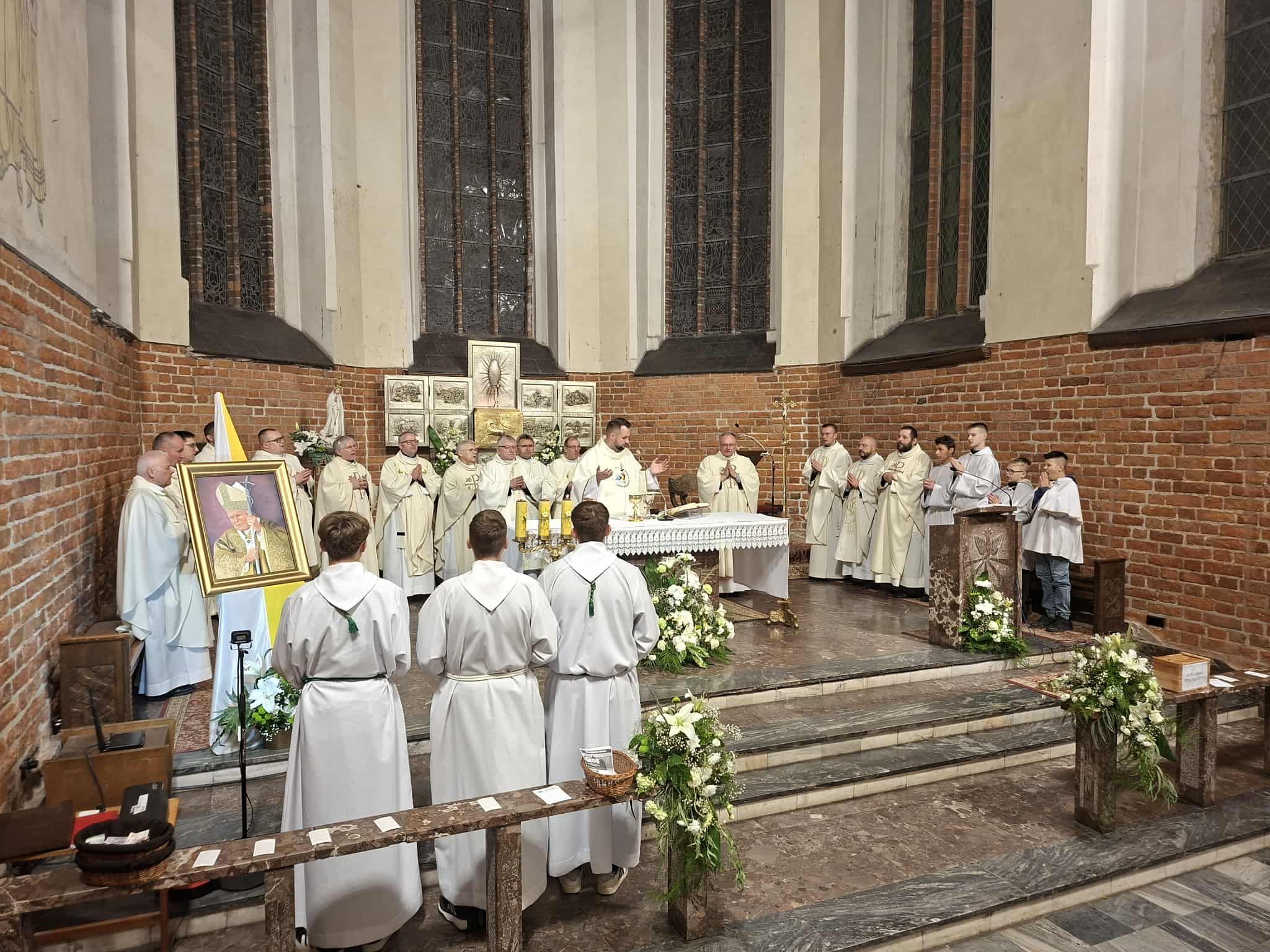  JUBILEUSZOWA PIELGRZYMKA DEKANATU 