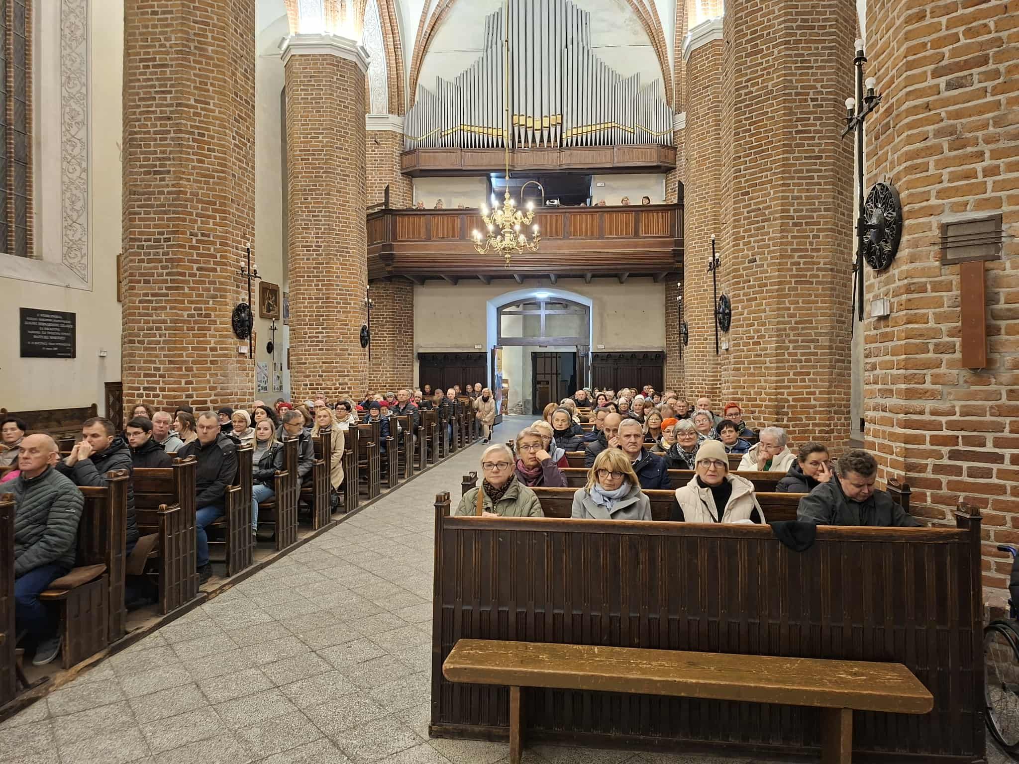  JUBILEUSZOWA PIELGRZYMKA DEKANATU 