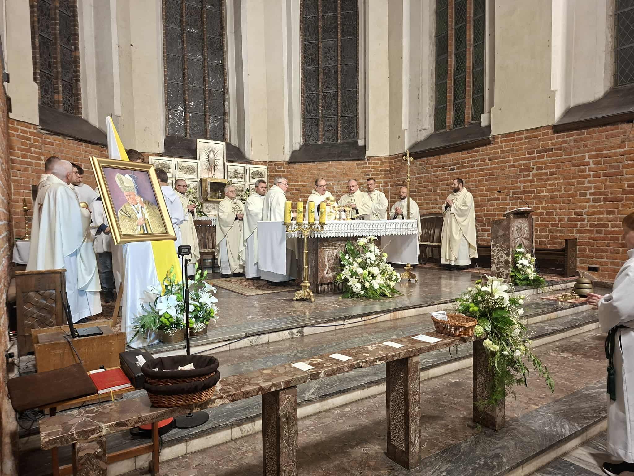  JUBILEUSZOWA PIELGRZYMKA DEKANATU 